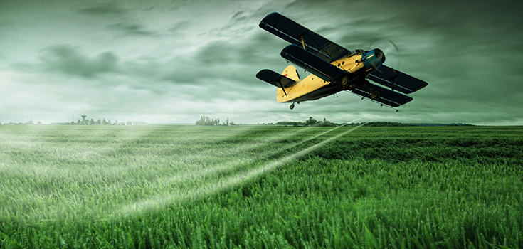 pesticide-plane-spray-735-350
